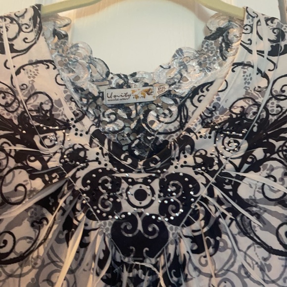 PS Unity Blouse Bundle - Picture 3 of 9